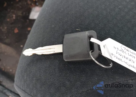 2011 Nissan Versa 1.8S z USA, uszkodzony, nr VIN 3N1BC1AP7BL420980